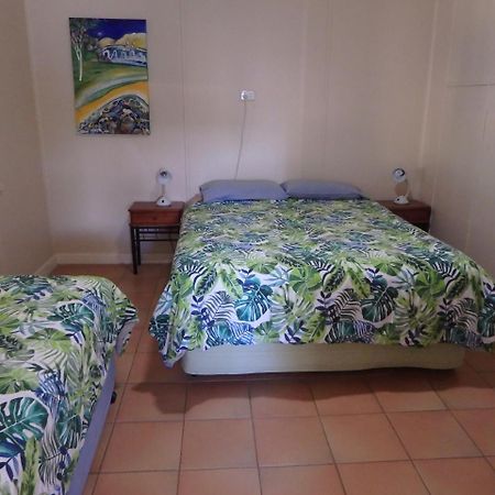Port Denison Lazy Lobster Holiday Units & Chalets מראה חיצוני תמונה