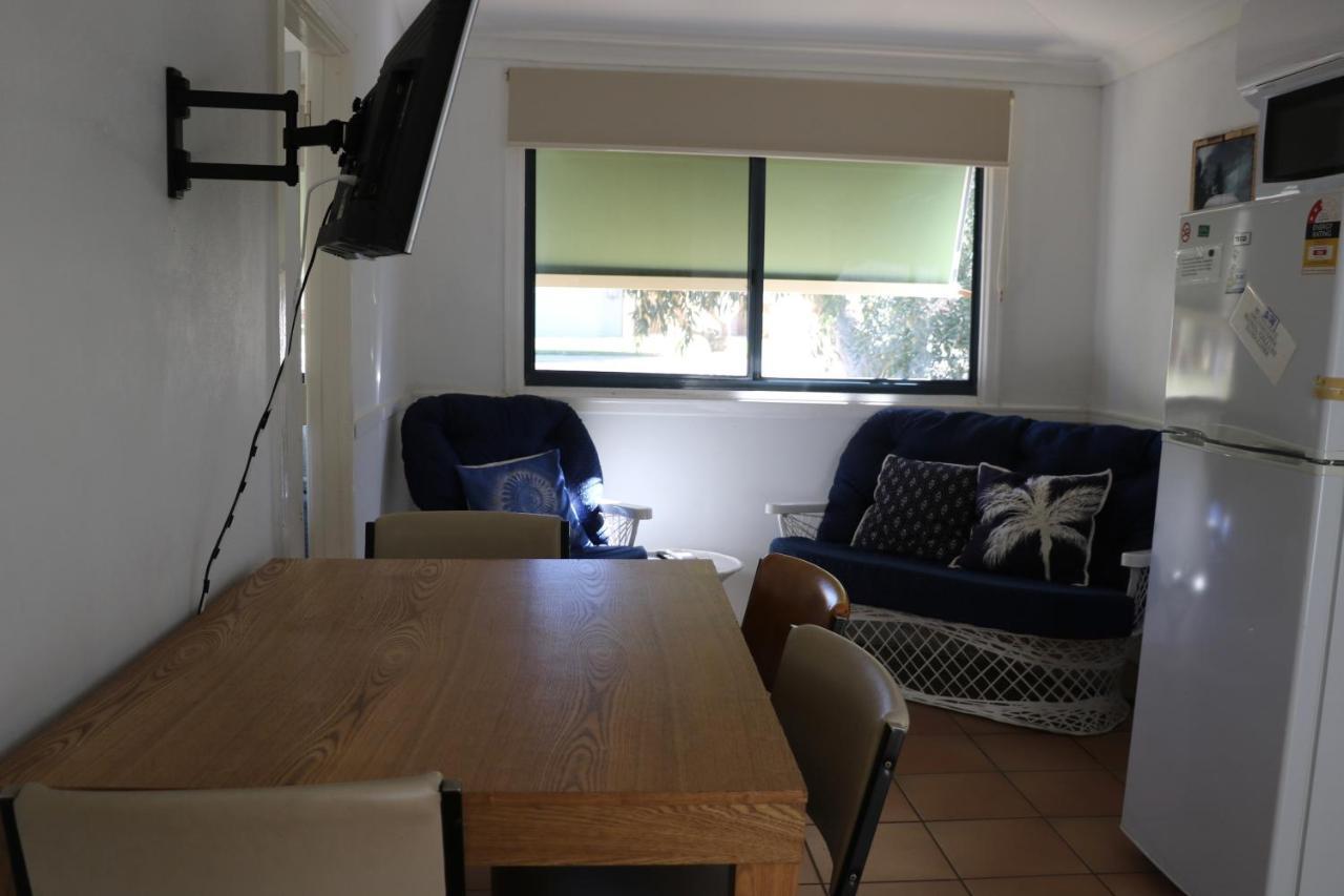 Port Denison Lazy Lobster Holiday Units & Chalets מראה חיצוני תמונה