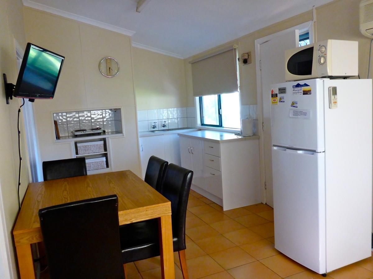 Port Denison Lazy Lobster Holiday Units & Chalets מראה חיצוני תמונה