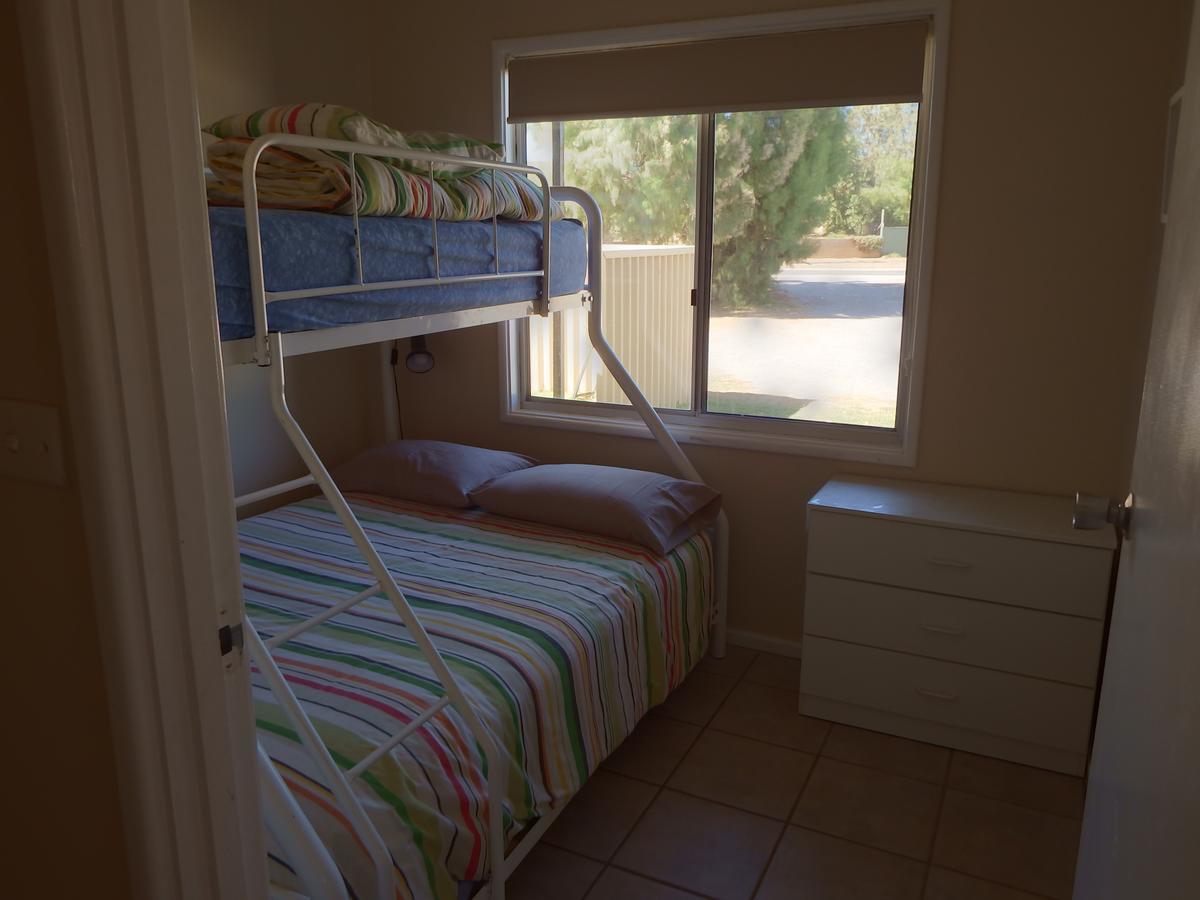 Port Denison Lazy Lobster Holiday Units & Chalets מראה חיצוני תמונה