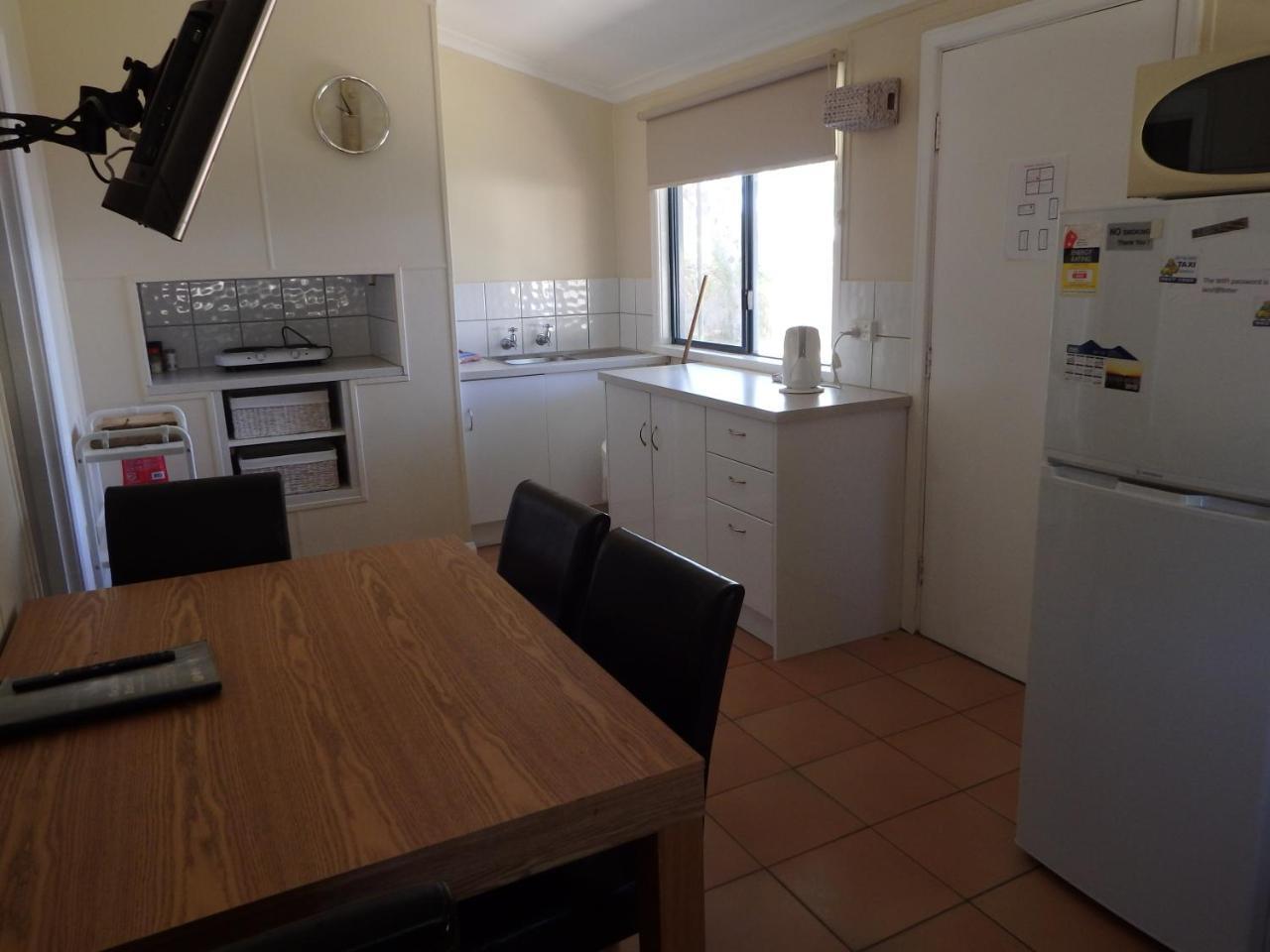 Port Denison Lazy Lobster Holiday Units & Chalets מראה חיצוני תמונה